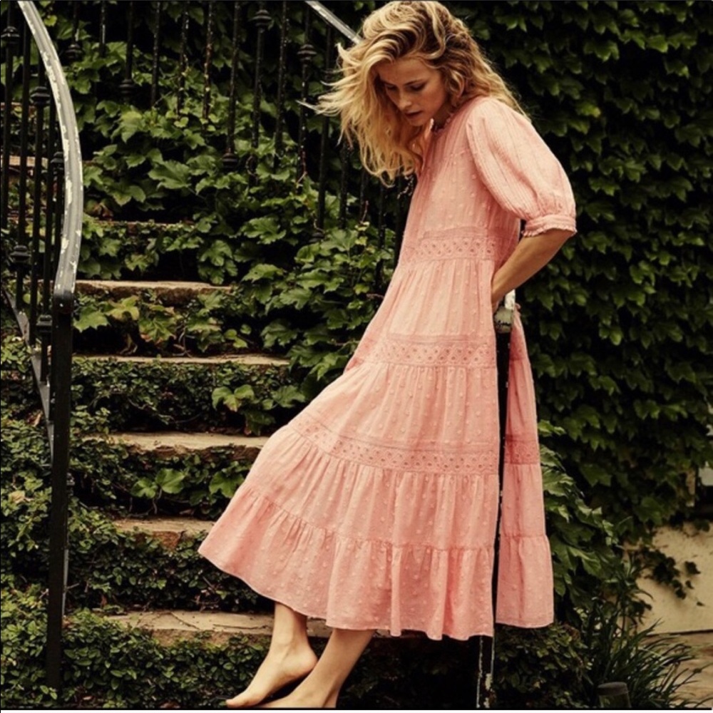 ISO: Dôen Minetta dress.  Size xs or Small.